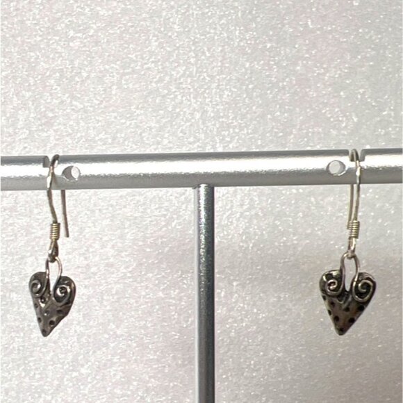 925 Sterling Silver Drop Dangle Earrings Strawberry Heart Shaped Swirl Dainty - Picture 10 of 10